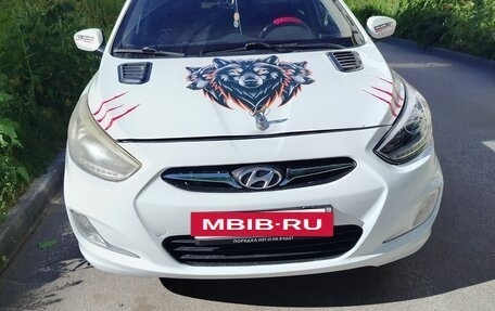 Hyundai Solaris II рестайлинг, 2013 год, 570 000 рублей, 4 фотография