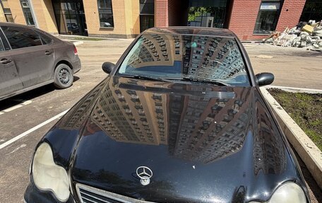 Mercedes-Benz C-Класс, 2003 год, 360 000 рублей, 1 фотография