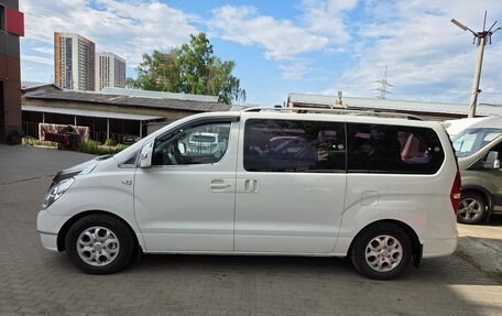 Hyundai Grand Starex Grand Starex I рестайлинг 2, 2015 год, 2 200 000 рублей, 25 фотография