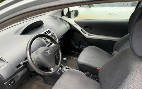Toyota Yaris III рестайлинг, 2008 год, 650 000 рублей, 6 фотография