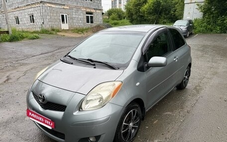 Toyota Yaris III рестайлинг, 2008 год, 650 000 рублей, 2 фотография