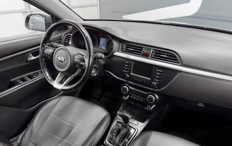 KIA Rio IV, 2018 год, 1 399 900 рублей, 10 фотография