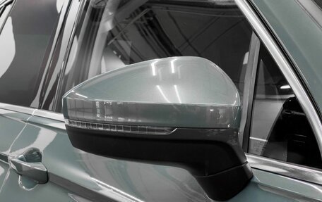 Volkswagen Tiguan II, 2019 год, 2 399 900 рублей, 16 фотография