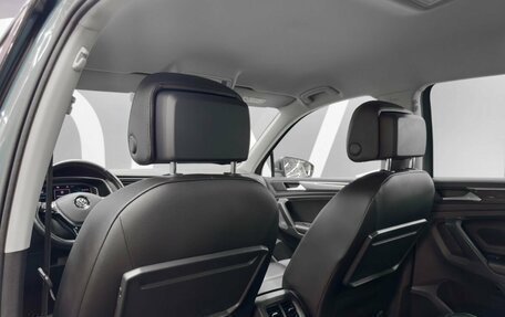 Volkswagen Tiguan II, 2019 год, 2 399 900 рублей, 18 фотография