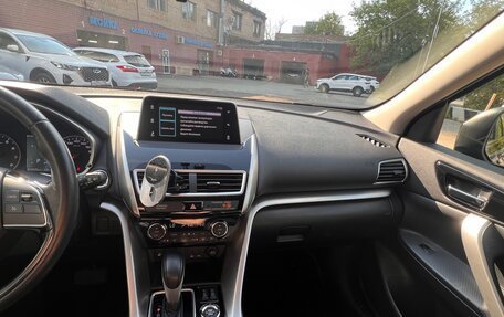 Mitsubishi Eclipse Cross, 2018 год, 2 000 000 рублей, 13 фотография
