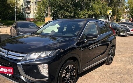 Mitsubishi Eclipse Cross, 2018 год, 2 000 000 рублей, 2 фотография