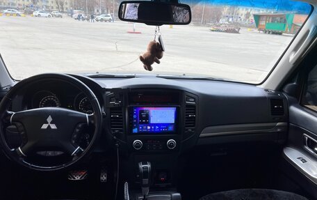 Mitsubishi Pajero IV, 2012 год, 2 850 000 рублей, 16 фотография