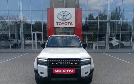 Toyota Land Cruiser Prado, 2024 год, 10 900 000 рублей, 2 фотография