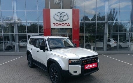 Toyota Land Cruiser Prado, 2024 год, 10 900 000 рублей, 3 фотография