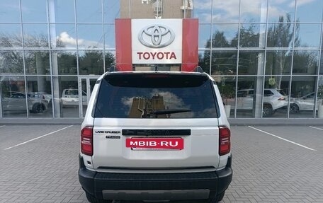 Toyota Land Cruiser Prado, 2024 год, 10 900 000 рублей, 6 фотография