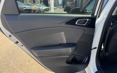 KIA cee'd III, 2019 год, 1 850 000 рублей, 21 фотография