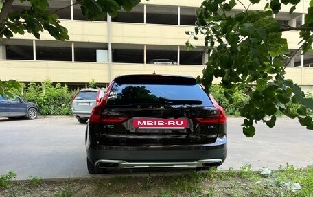 Volvo V90 Cross Country I рестайлинг, 2019 год, 3 100 000 рублей, 4 фотография