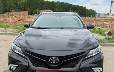 Toyota Camry, 2017 год, 2 750 000 рублей, 1 фотография