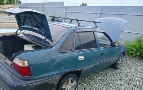 Daewoo Nexia I рестайлинг, 2004 год, 100 000 рублей, 1 фотография