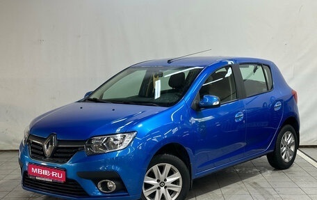 Renault Sandero II рестайлинг, 2018 год, 1 030 000 рублей, 1 фотография