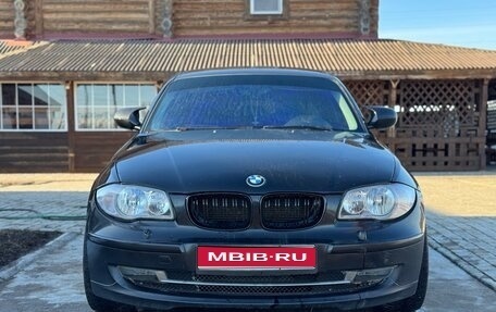 BMW 1 серия, 2010 год, 950 000 рублей, 1 фотография