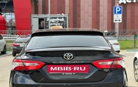Toyota Camry, 2017 год, 2 750 000 рублей, 9 фотография