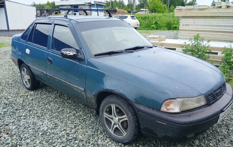 Daewoo Nexia I рестайлинг, 2004 год, 100 000 рублей, 5 фотография