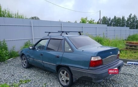 Daewoo Nexia I рестайлинг, 2004 год, 100 000 рублей, 7 фотография