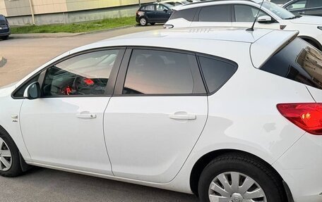 Opel Astra J, 2013 год, 650 000 рублей, 4 фотография
