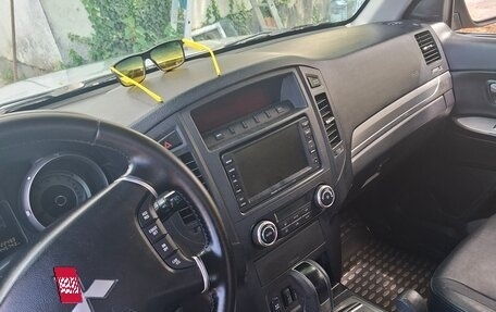 Mitsubishi Pajero IV, 2010 год, 2 000 000 рублей, 5 фотография