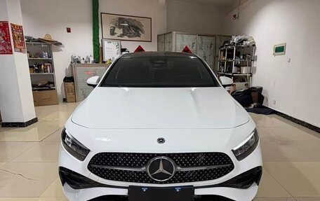 Mercedes-Benz A-Класс, 2023 год, 2 361 000 рублей, 2 фотография