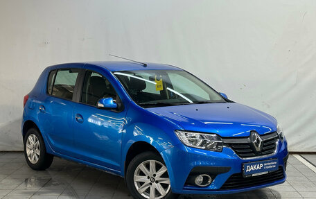 Renault Sandero II рестайлинг, 2018 год, 1 030 000 рублей, 2 фотография