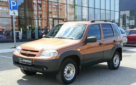 Chevrolet Niva I рестайлинг, 2019 год, 870 000 рублей, 5 фотография