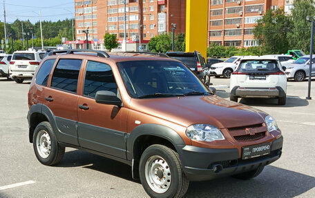 Chevrolet Niva I рестайлинг, 2019 год, 870 000 рублей, 7 фотография