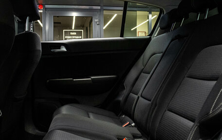 KIA Sportage IV рестайлинг, 2021 год, 2 199 000 рублей, 10 фотография