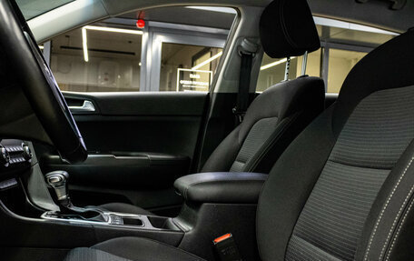 KIA Sportage IV рестайлинг, 2021 год, 2 199 000 рублей, 9 фотография