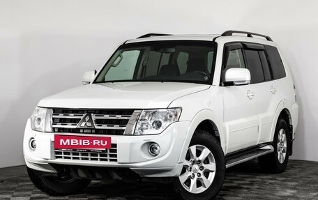 Mitsubishi Pajero IV, 2014 год, 2 399 000 рублей, 2 фотография