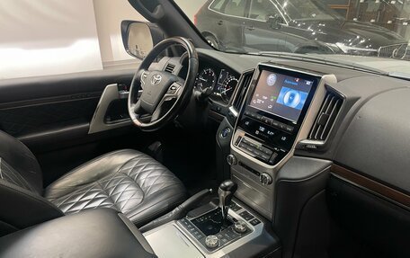 Toyota Land Cruiser 200, 2018 год, 6 750 000 рублей, 11 фотография