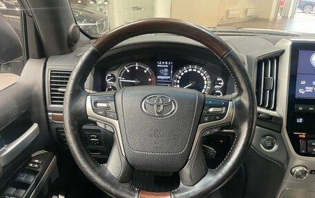Toyota Land Cruiser 200, 2018 год, 6 750 000 рублей, 16 фотография