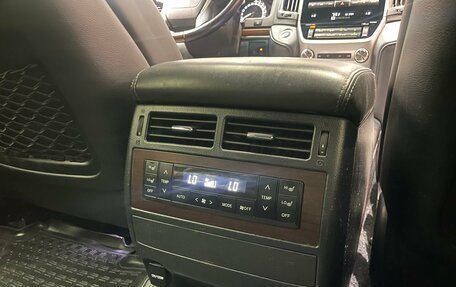 Toyota Land Cruiser 200, 2018 год, 6 750 000 рублей, 27 фотография