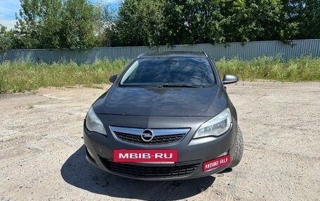 Opel Astra J, 2011 год, 260 000 рублей, 3 фотография