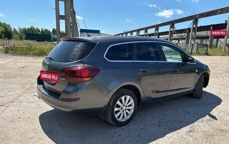 Opel Astra J, 2011 год, 260 000 рублей, 6 фотография