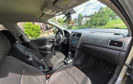 Volkswagen Polo VI (EU Market), 2013 год, 800 000 рублей, 6 фотография
