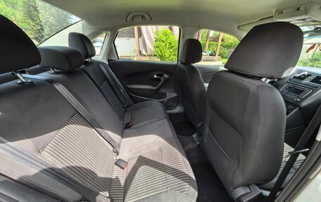 Volkswagen Polo VI (EU Market), 2013 год, 800 000 рублей, 8 фотография