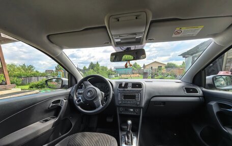 Volkswagen Polo VI (EU Market), 2013 год, 800 000 рублей, 4 фотография