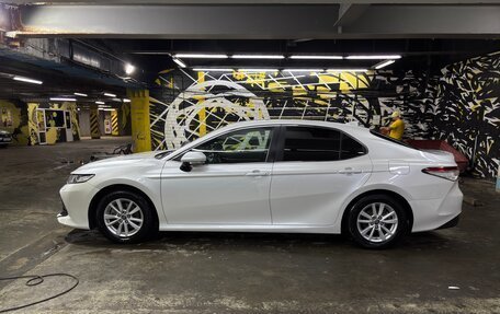 Toyota Camry, 2019 год, 2 700 000 рублей, 8 фотография