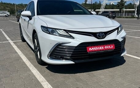 Toyota Camry, 2022 год, 2 870 000 рублей, 7 фотография