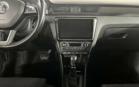 Skoda Rapid I, 2015 год, 899 000 рублей, 14 фотография