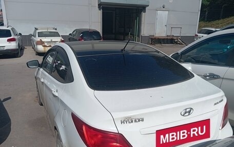 Hyundai Solaris II рестайлинг, 2015 год, 744 000 рублей, 5 фотография