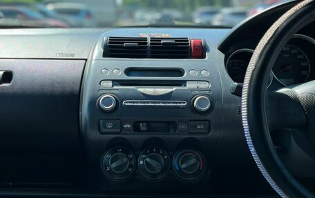 Honda Fit III, 2002 год, 249 999 рублей, 19 фотография