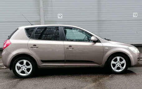 KIA cee'd I рестайлинг, 2008 год, 399 000 рублей, 4 фотография