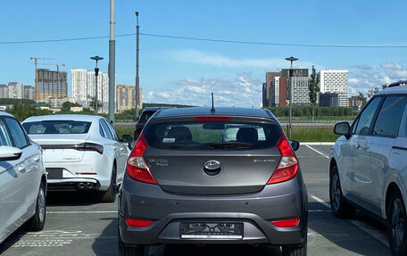 Hyundai Solaris II рестайлинг, 2013 год, 715 000 рублей, 2 фотография