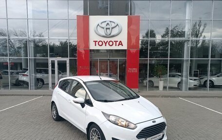 Ford Fiesta, 2015 год, 949 000 рублей, 3 фотография