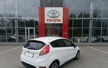 Ford Fiesta, 2015 год, 949 000 рублей, 5 фотография