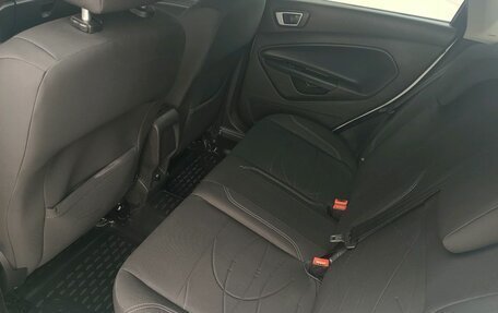 Ford Fiesta, 2015 год, 949 000 рублей, 13 фотография